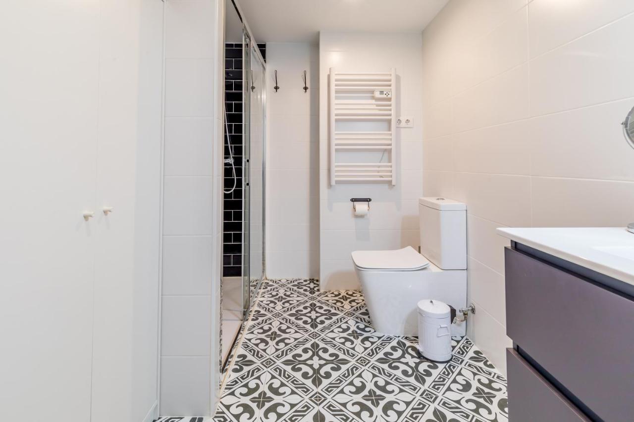 Apartamento Junto A Gran Via Madrid Exterior photo